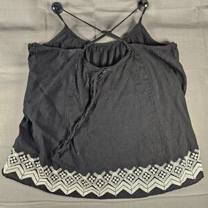 Old Navy Black Embroidered Hem Gauze Cami Tank Top XL S/218585-01 cross back